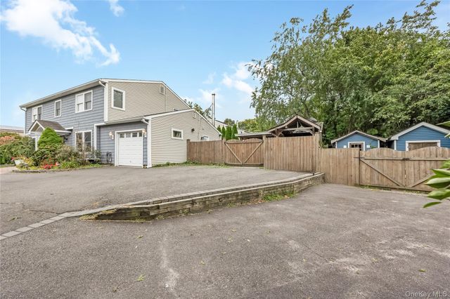 348 Southaven Avenue, Medford, NY 11763