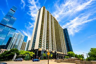 400 E Randolph Street 1304, Chicago, IL 60601