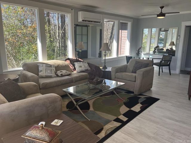 355 Garden A&B Street, Hot Springs, AR 71901