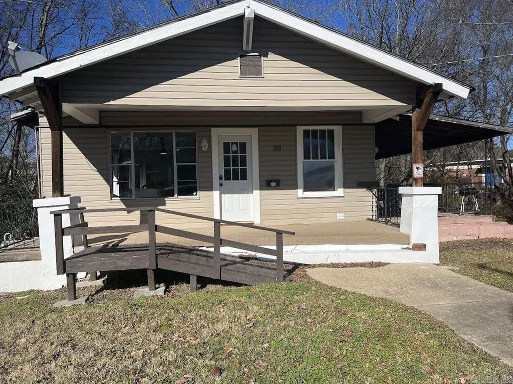 355 Garden A&B Street, Hot Springs, AR 71901