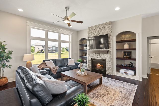 2406 NE 16th Street, Ankeny, IA 50021