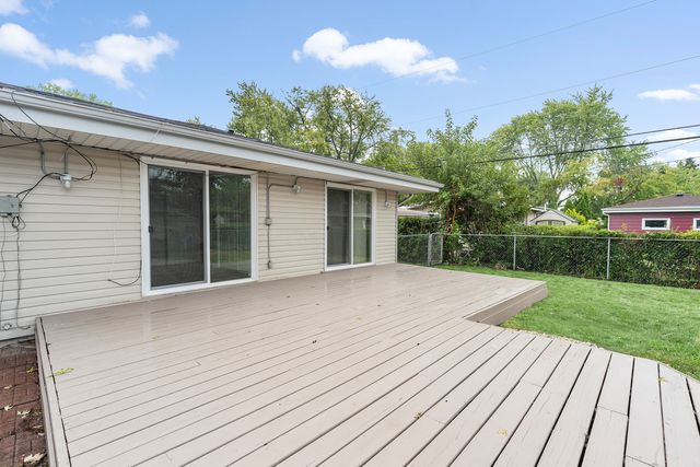 388 NANCY Lane, Wheeling, IL 60090