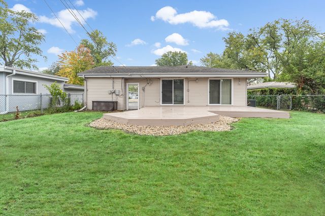 388 NANCY Lane, Wheeling, IL 60090