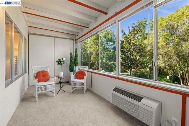 3441 Tice Creek Dr. 4, Walnut Creek, CA 94595