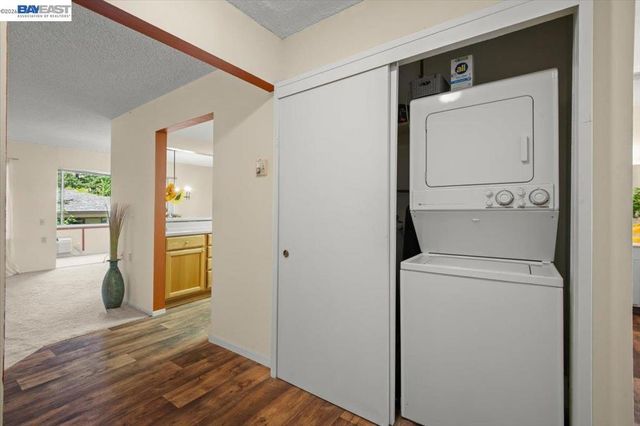 3441 Tice Creek Dr. 4, Walnut Creek, CA 94595