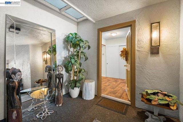 3441 Tice Creek Dr. 4, Walnut Creek, CA 94595