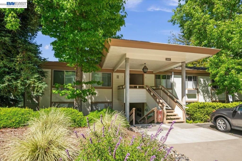 3441 Tice Creek Dr. 4, Walnut Creek, CA 94595