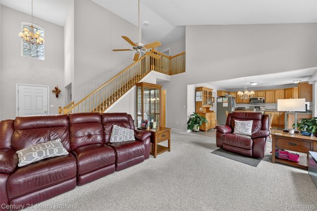 5265 Genesee Oaks Court, Grand Blanc, MI 48439