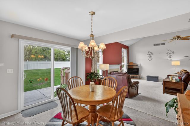5265 Genesee Oaks Court, Grand Blanc, MI 48439