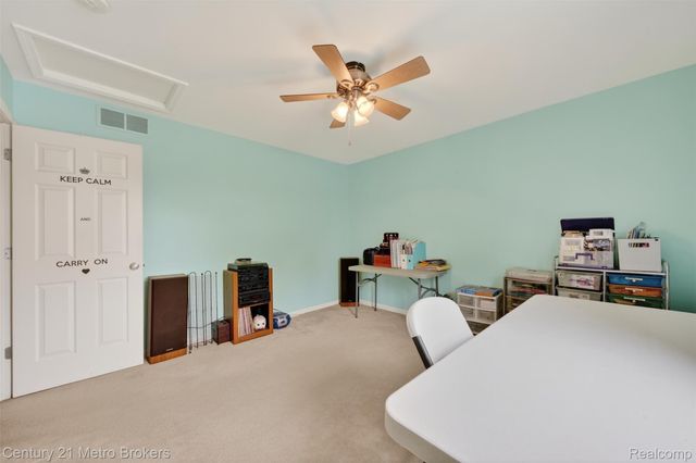 5265 Genesee Oaks Court, Grand Blanc, MI 48439