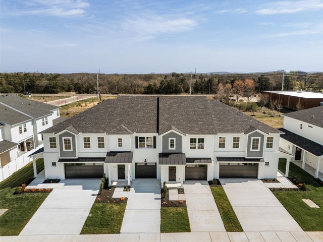 4329 Calusa Dr, Murfreesboro, TN 37127