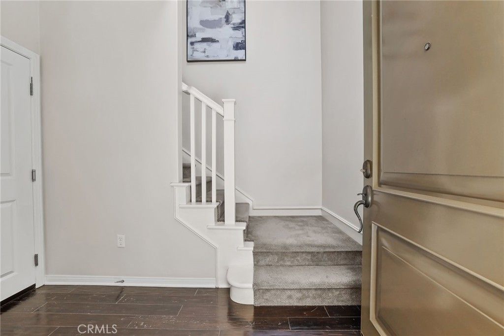 Image 7 of property listing at 47 Mayfair, Irvine, CA 92620