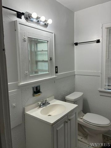 111 Roosevelt Avenue, Buffalo, NY 14215