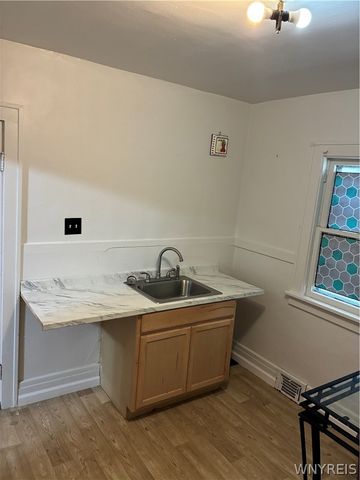 111 Roosevelt Avenue, Buffalo, NY 14215