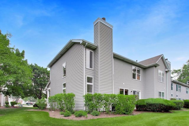 340 S Jewel Court, Palatine, IL 60074