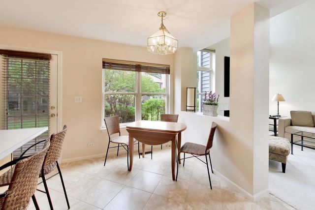 340 S Jewel Court, Palatine, IL 60074