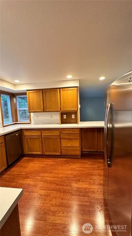 8036 Supreme Court SW, Olympia, WA 98512