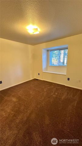 8036 Supreme Court SW, Olympia, WA 98512