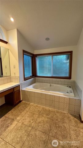 8036 Supreme Court SW, Olympia, WA 98512
