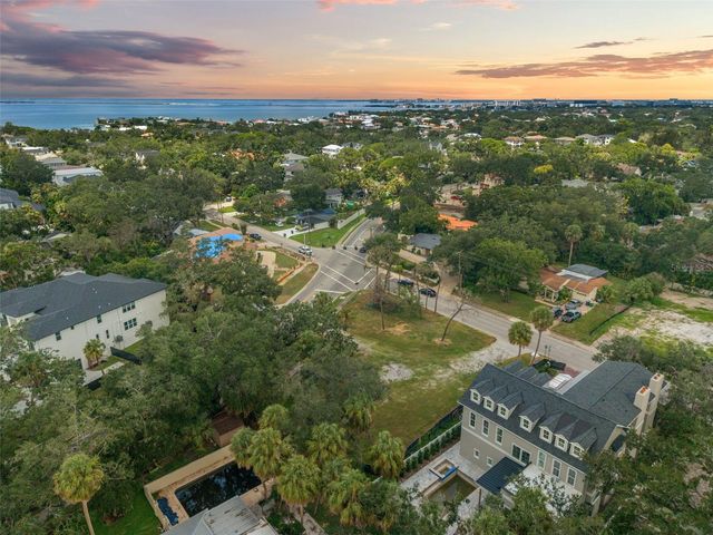 2502 S WEST SHORE BOULEVARD, Tampa, FL 33629