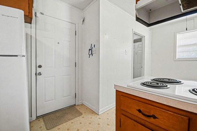 1703 Burnett Avenue, Baytown, TX 77520