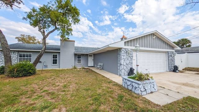 122 Galiano Court, Spring Hill, FL 34606