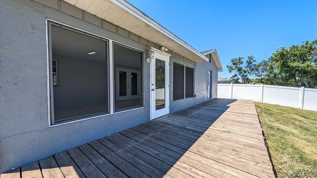 122 Galiano Court, Spring Hill, FL 34606