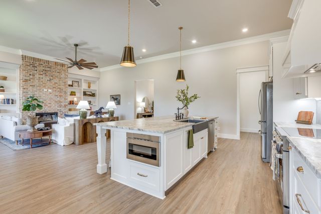 2716 River Path Court, Burleson, TX 76028