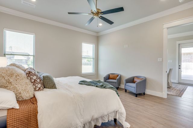2716 River Path Court, Burleson, TX 76028