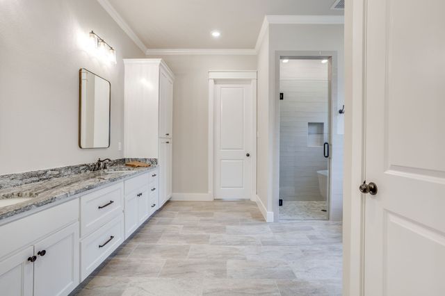 2716 River Path Court, Burleson, TX 76028