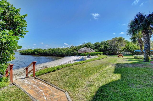 1100 Scotia Drive 104, Hypoluxo, FL 33462