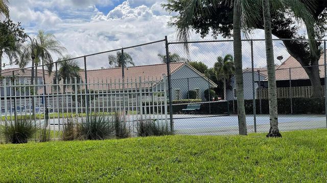 6425 96th Pl, Boynton Beach, FL 33437