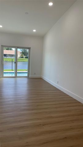 6425 96th Pl, Boynton Beach, FL 33437