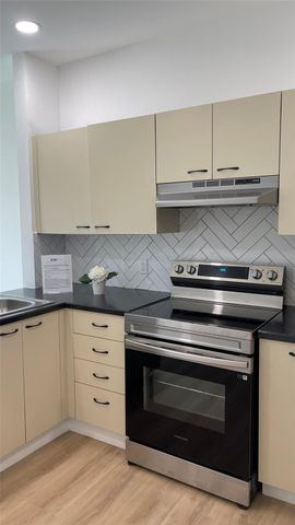 6425 96th Pl, Boynton Beach, FL 33437