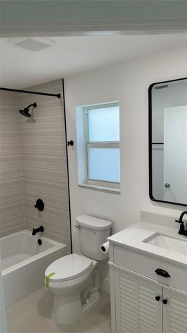 6425 96th Pl, Boynton Beach, FL 33437