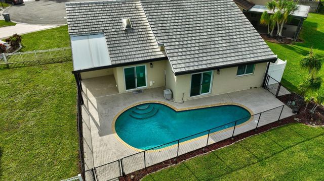 6425 96th Place, Boynton Beach, FL 33437