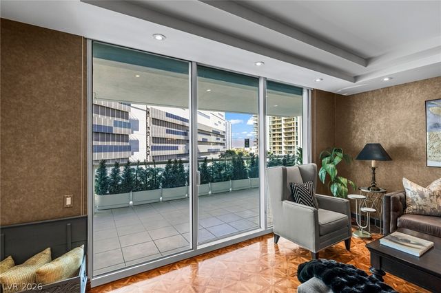 2877 Paradise Road 504, Las Vegas, NV 89109