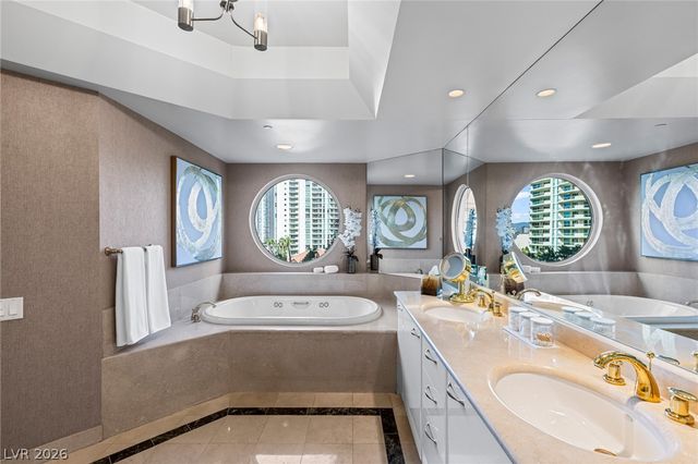 2877 Paradise Road 504, Las Vegas, NV 89109