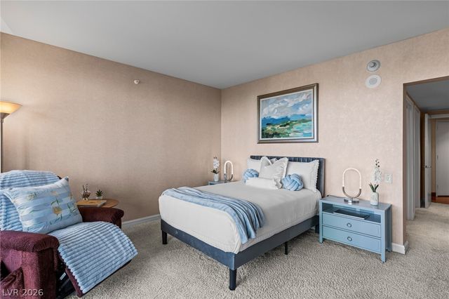 2877 Paradise Road 504, Las Vegas, NV 89109