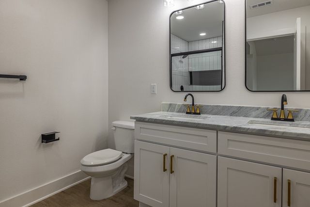 312 Madison 8965, Huntsville, AR 72740