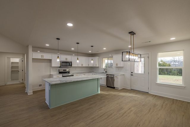 312 Madison 8965, Huntsville, AR 72740