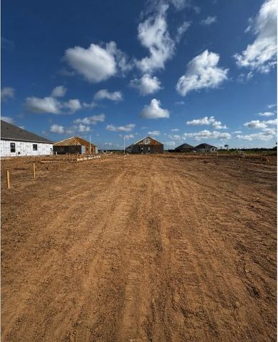 12118 Cannon Cove Lane, Texas City, TX 77591