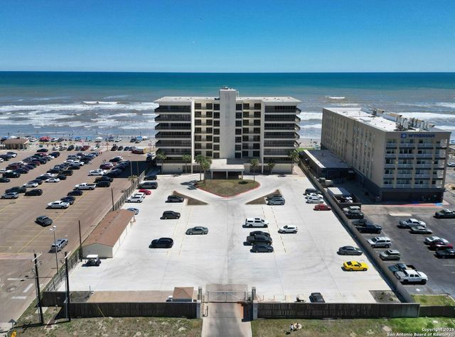 15002 Windward Drive 207, Corpus Christi, TX 78418