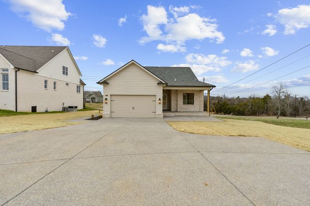 1125 Joe Martin Ln, Lebanon, TN 37087