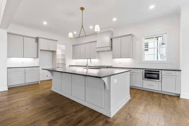 1125 Joe Martin Ln, Lebanon, TN 37087