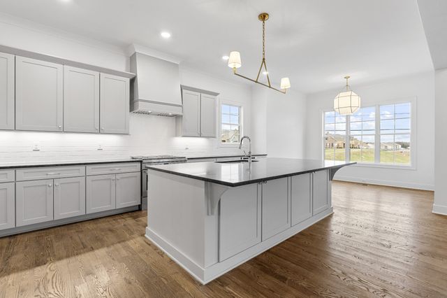 1125 Joe Martin Ln, Lebanon, TN 37087