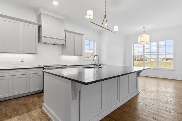 1125 Joe Martin Ln, Lebanon, TN 37087