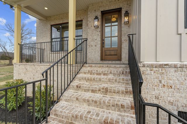 1125 Joe Martin Ln, Lebanon, TN 37087