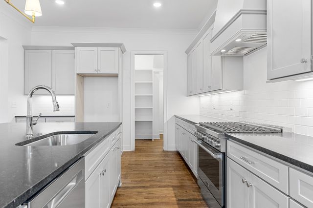 1125 Joe Martin Ln, Lebanon, TN 37087