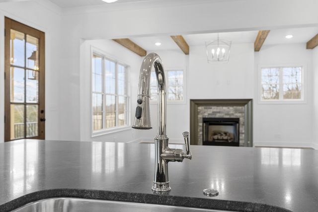 1125 Joe Martin Ln, Lebanon, TN 37087